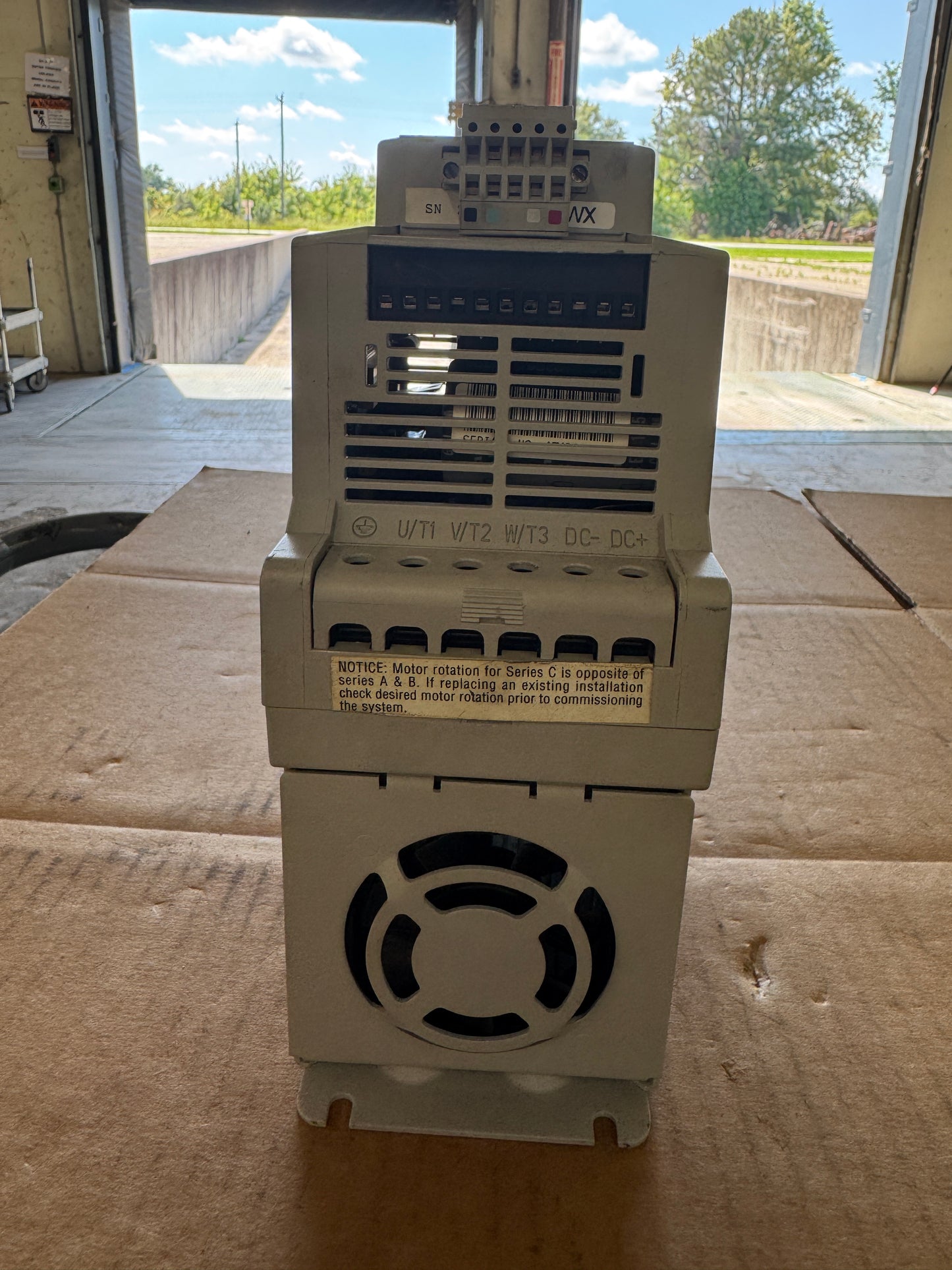 Allen-Bradley 160-BA10NPS1 Variable Frequency Drive 380-460V 3-Phase