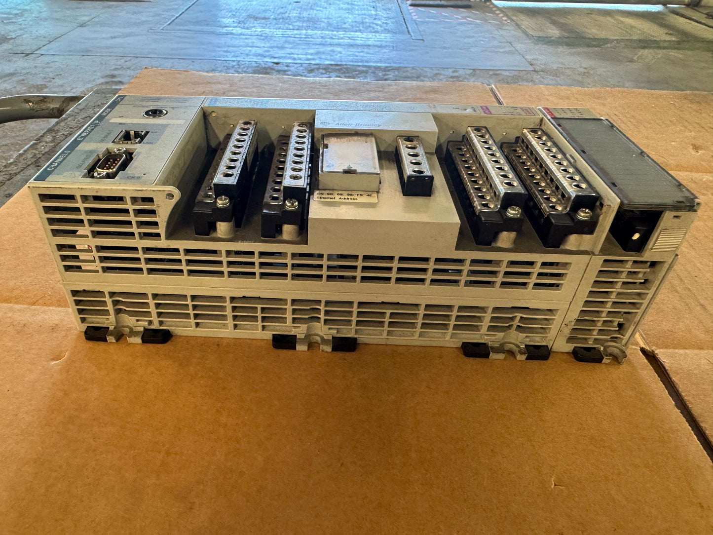 Allen-Bradley 1769-L23E-QB1B CompactLogix PLC Controller 24 VDC