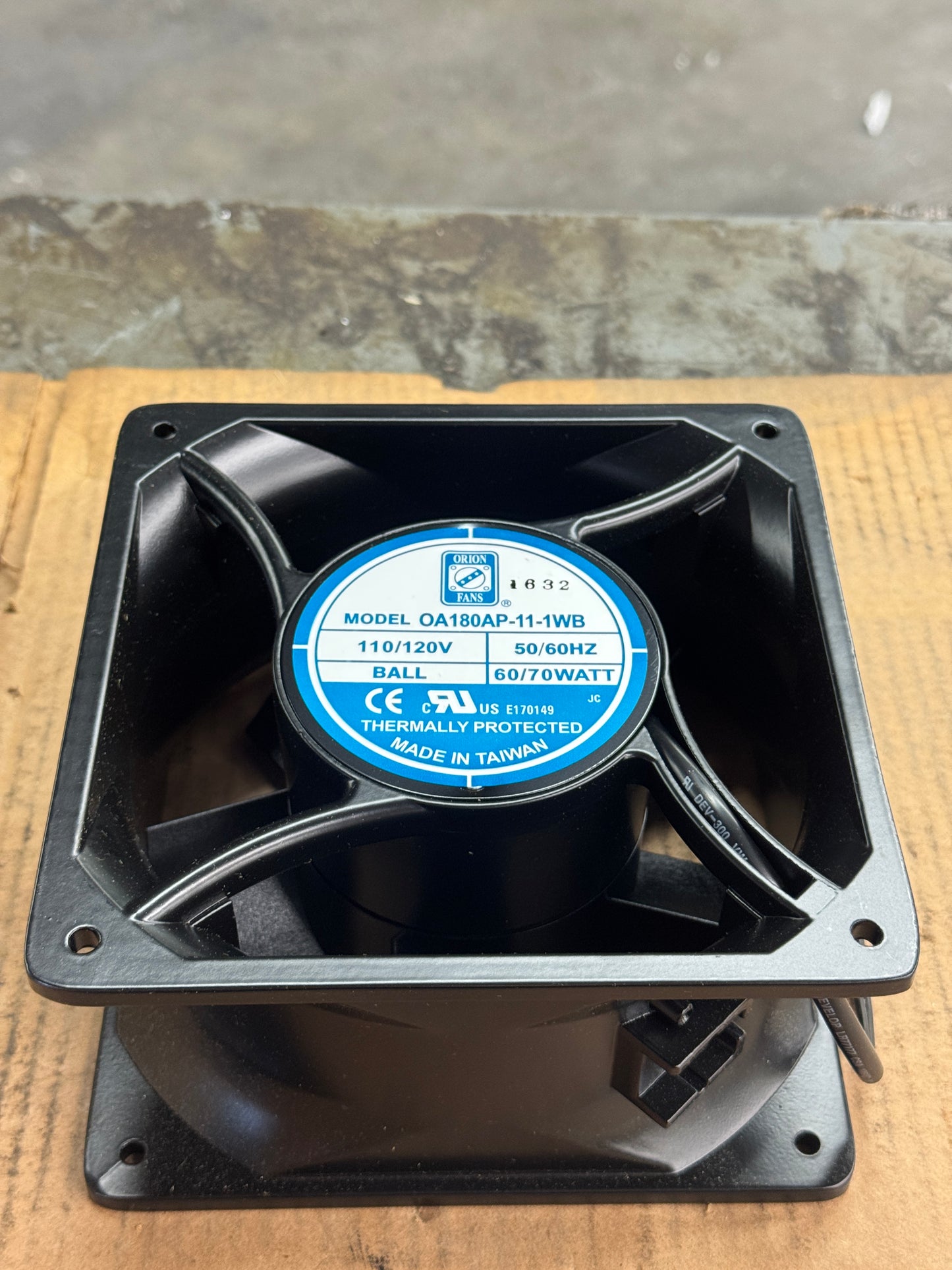 Orion Fans OA180AP-11-1WB Axial Cooling Fan 110/120V Appears Unused