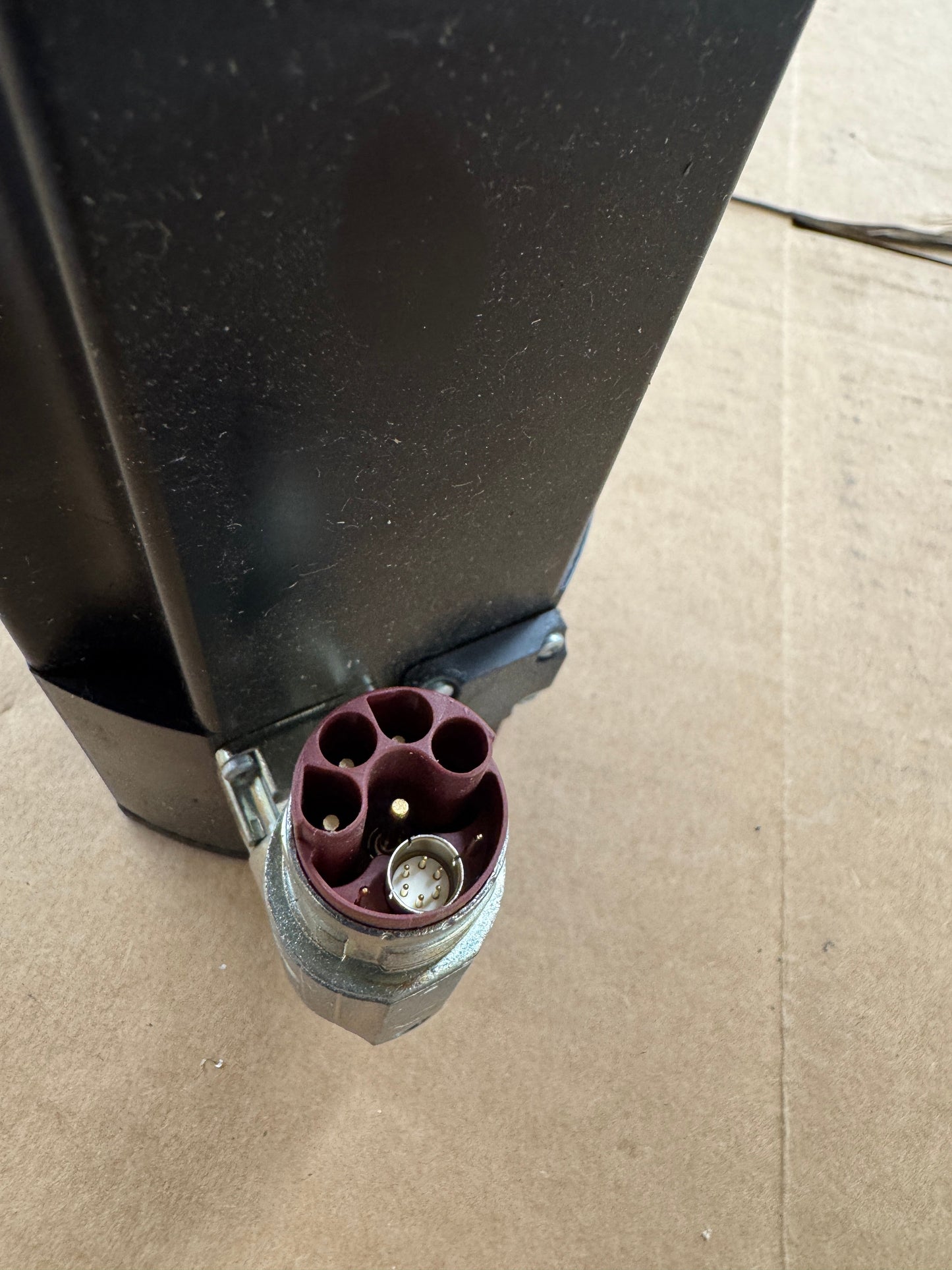 B&R Servo Motor 8LSA35.DB030S200-3 - 1 kW 3000 RPM