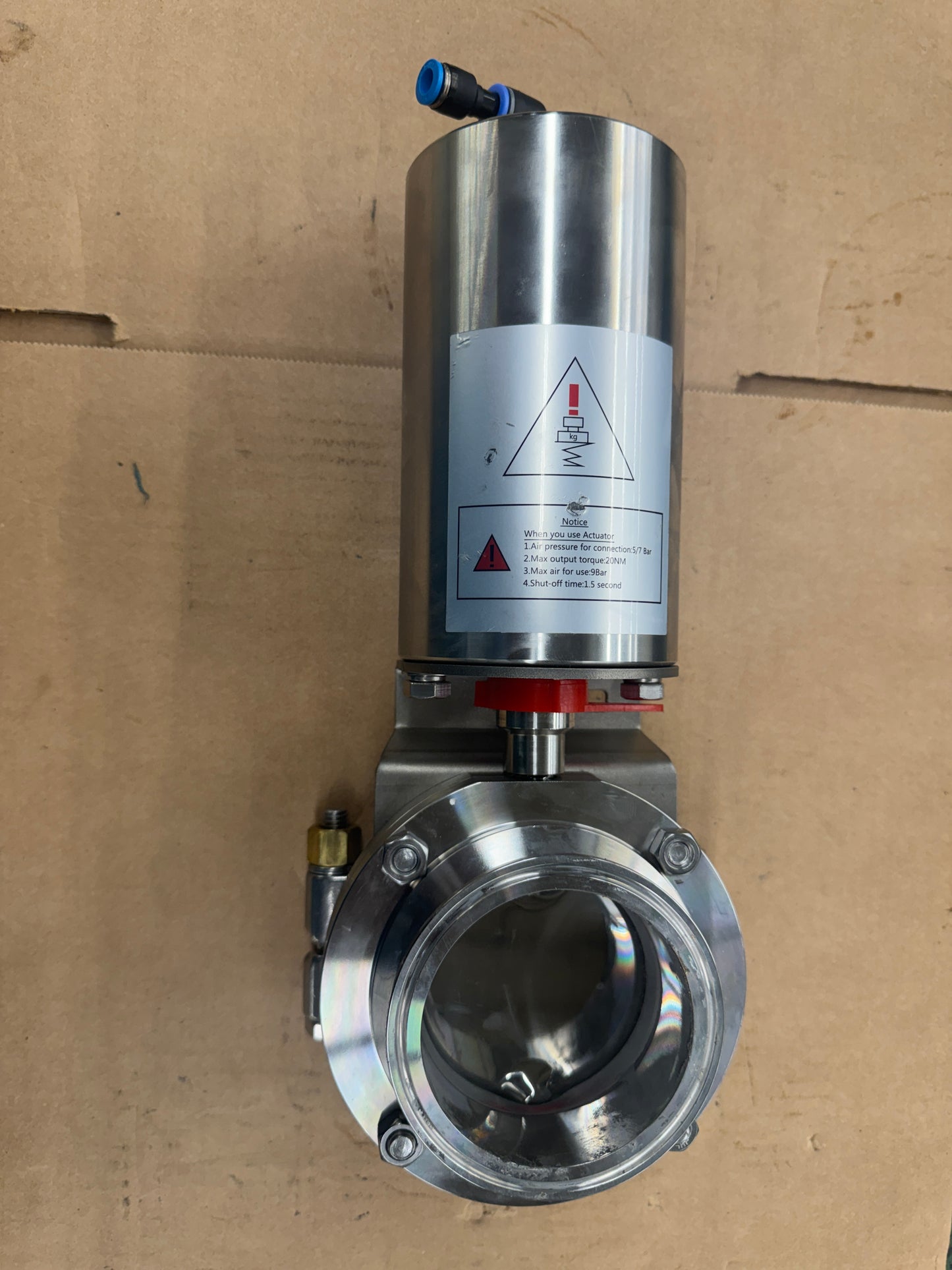 Glacier Tanks Pneumatic Butterfly Valve 16AMP-G300 Rev 0 3 In. Tri Clamp