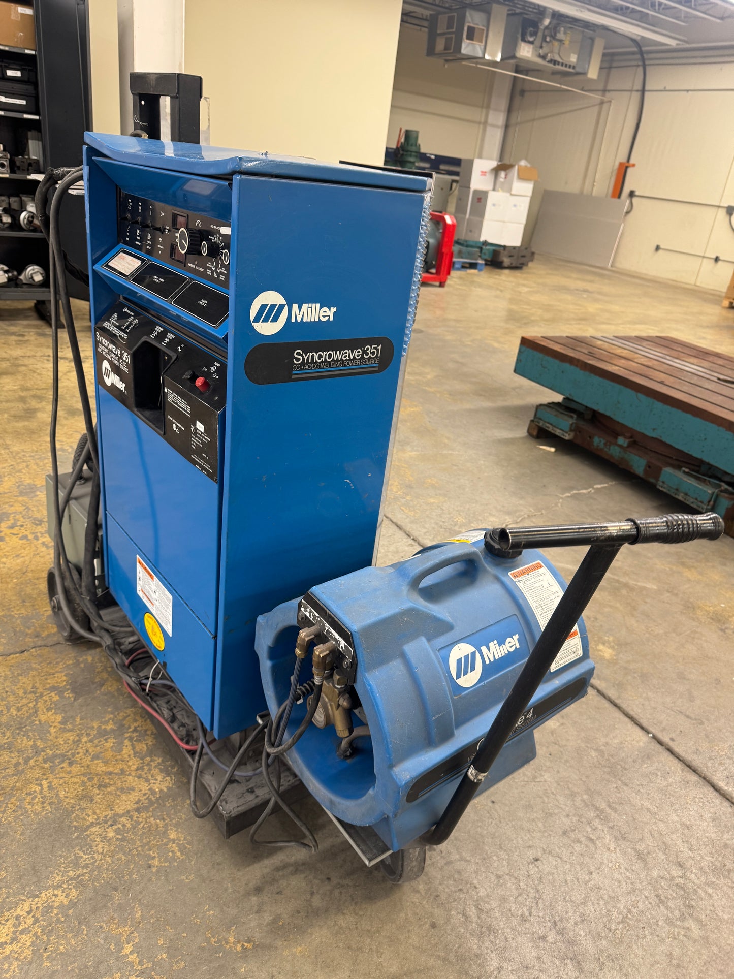 Miller TIG Welder Syncrowave 351 350 Amp 200/230/460V 1 Phase m01842