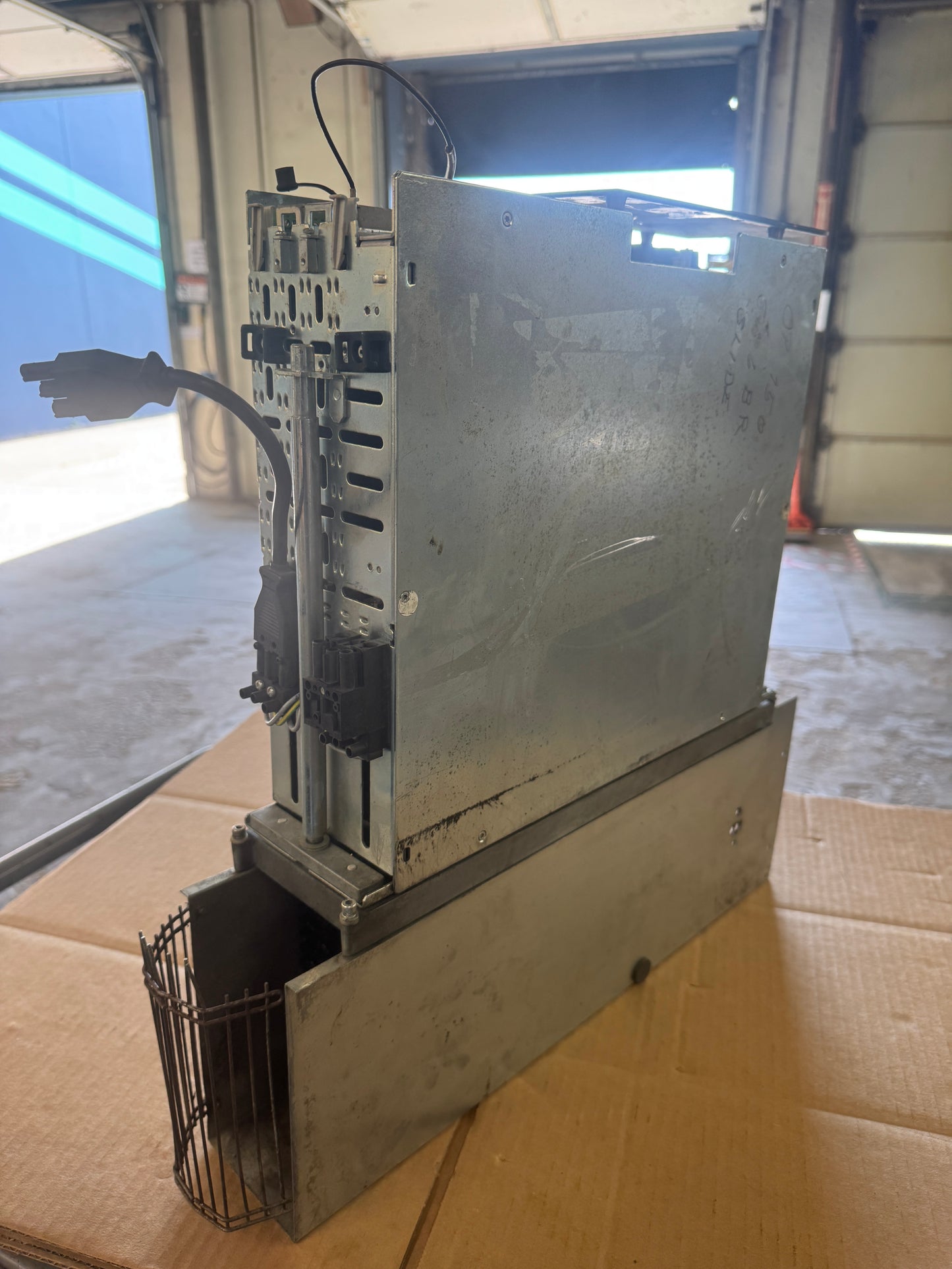 Indramat DDS02.1-A200-DS68-00-FW AC Servo Drive Untested Surplus