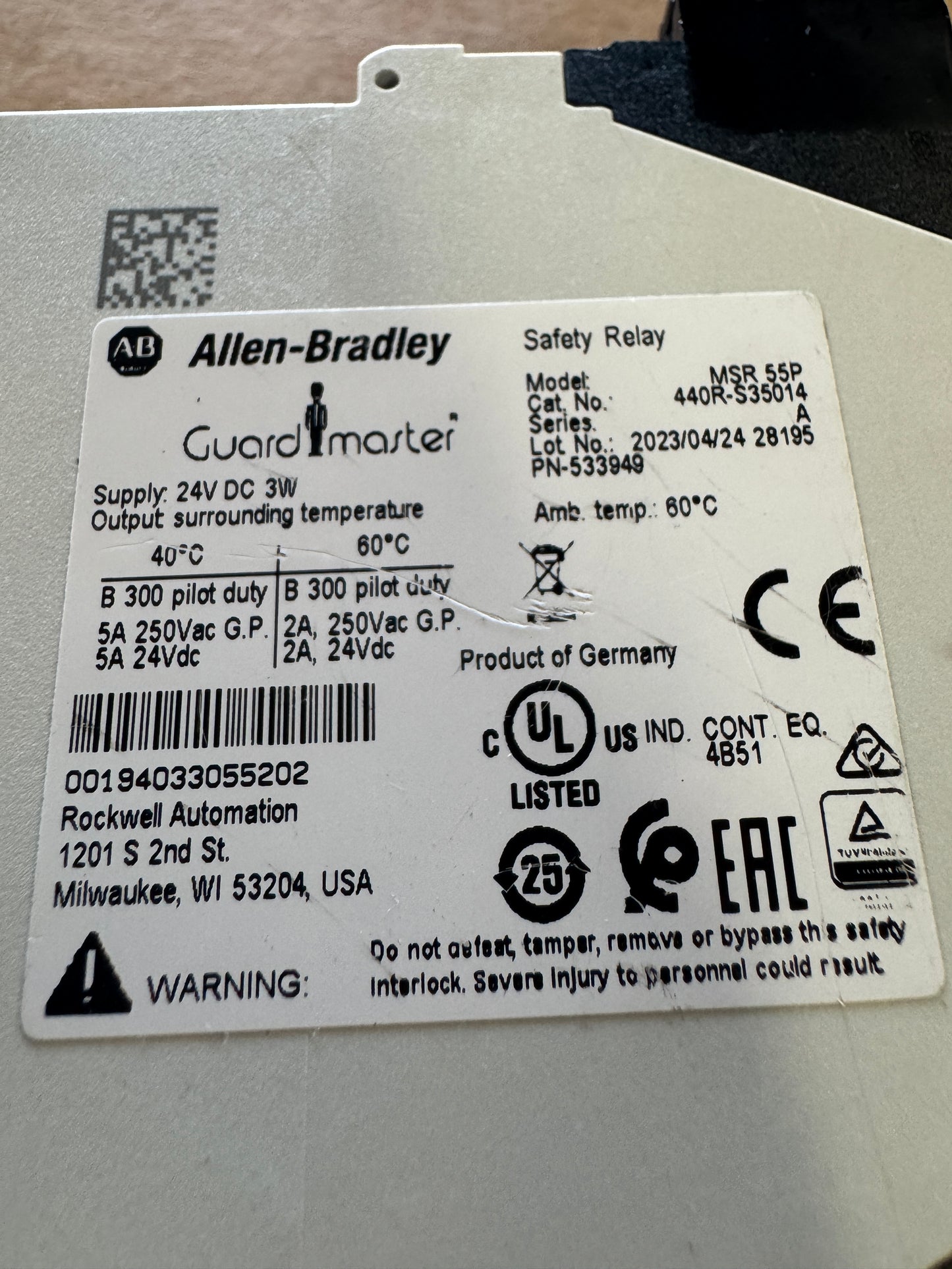 Allen-Bradley 440R-S35014 Safety Relay 24V DC m01509