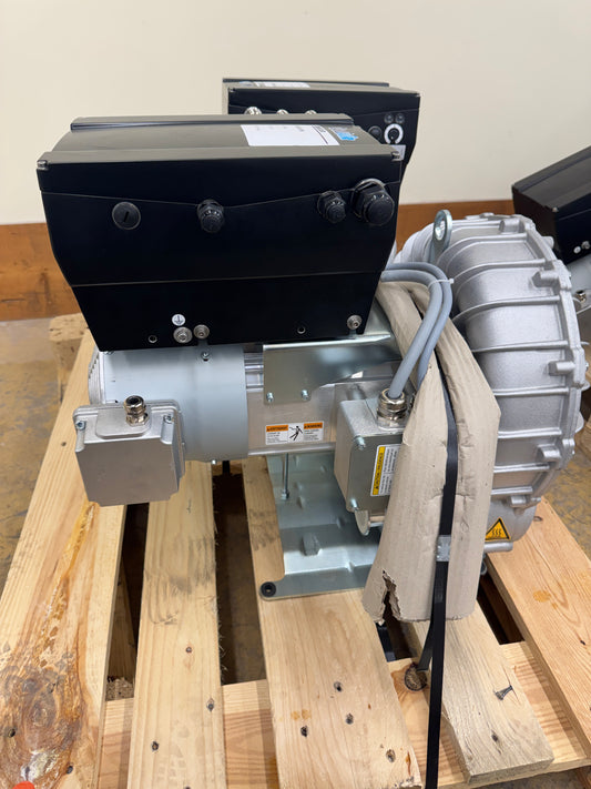 Becker Rotary Vane Vacuum Pump Compressor with Integrated VFD SV300/2-040A0 Pressure Ratio: 1.52 m00909