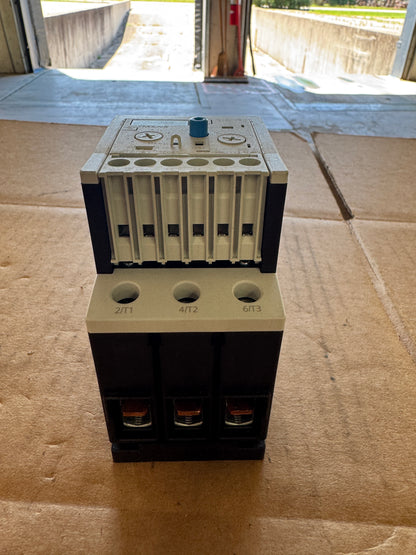 Siemens 3RB2133-4QB0 Electronic Overload Relay 600V AC Untested Surplus