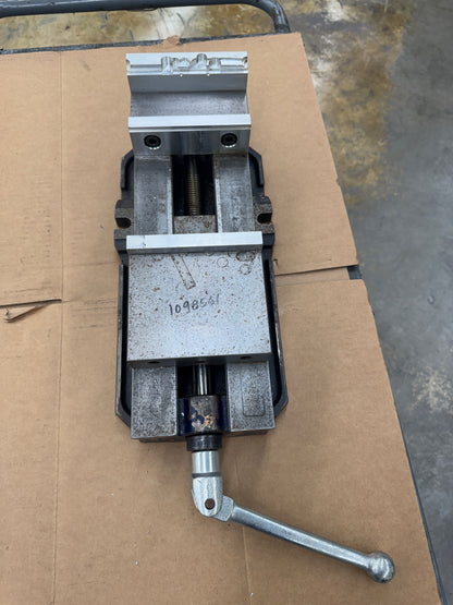 TE-CO Mfg Machine Vise PWS-6900 | 6 In. Jaw Width, 9 In. Jaw Opening m00842