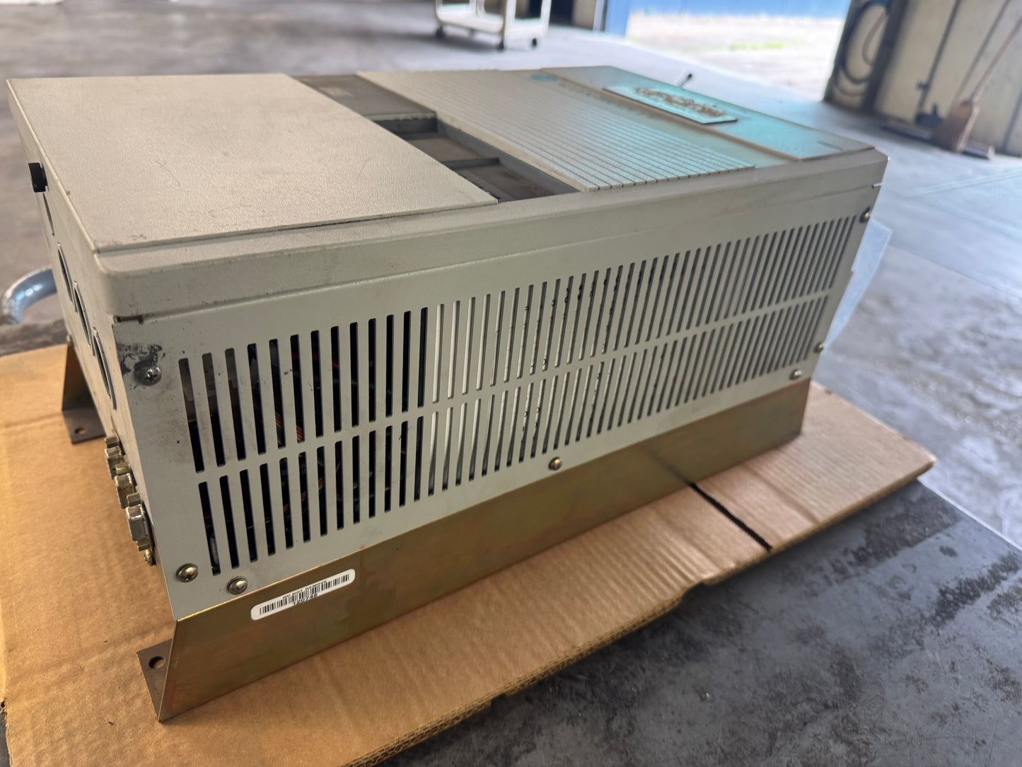 Allen-Bradley 1336-R005-FAD-S1 AC Drive 380/415/460V AC 01590