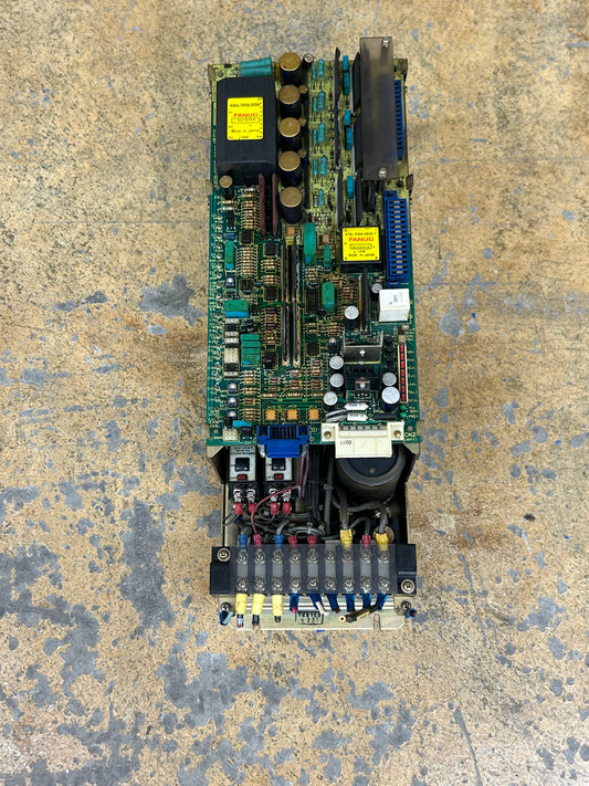Fanuc (Fujitsu Fanuc Ltd) Velocity Control Unit A06B-6047-H003 200V AC 3 Phase