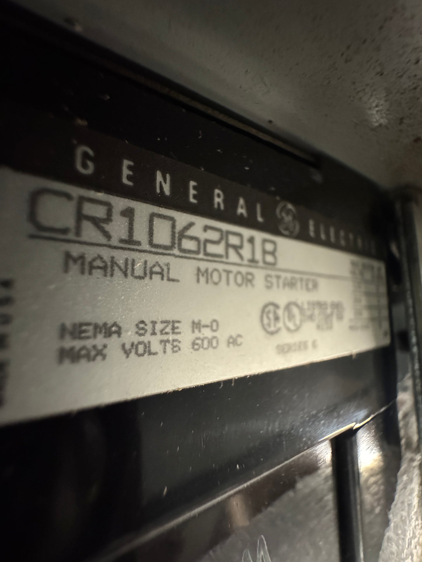 General Electric Manual Motor Starter CR1062R1B 600V AC