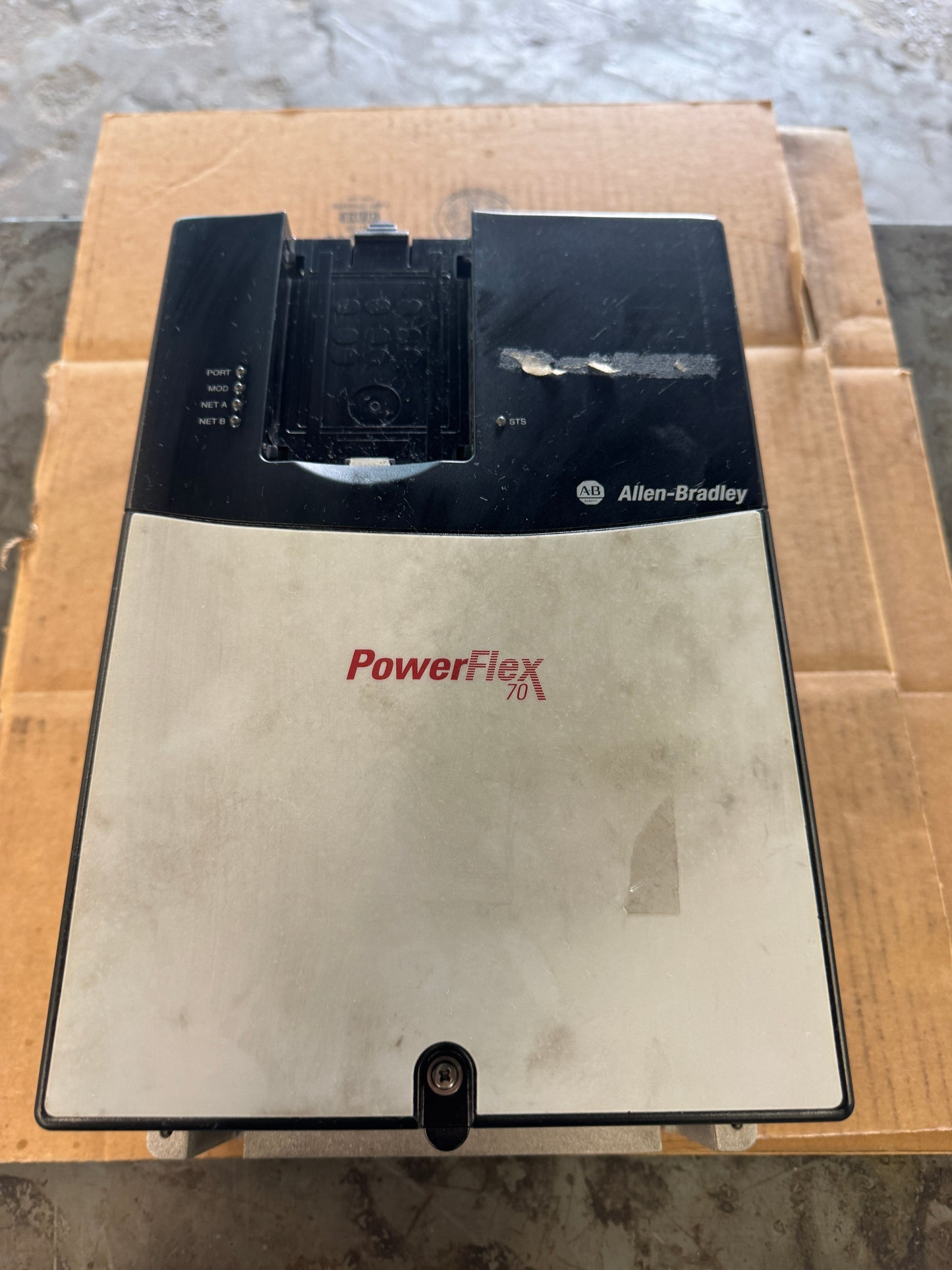 Allen-Bradley 20AD034A3AYNANC0 PowerFlex 70 AC Drive 480V AC 3-Phase 01564