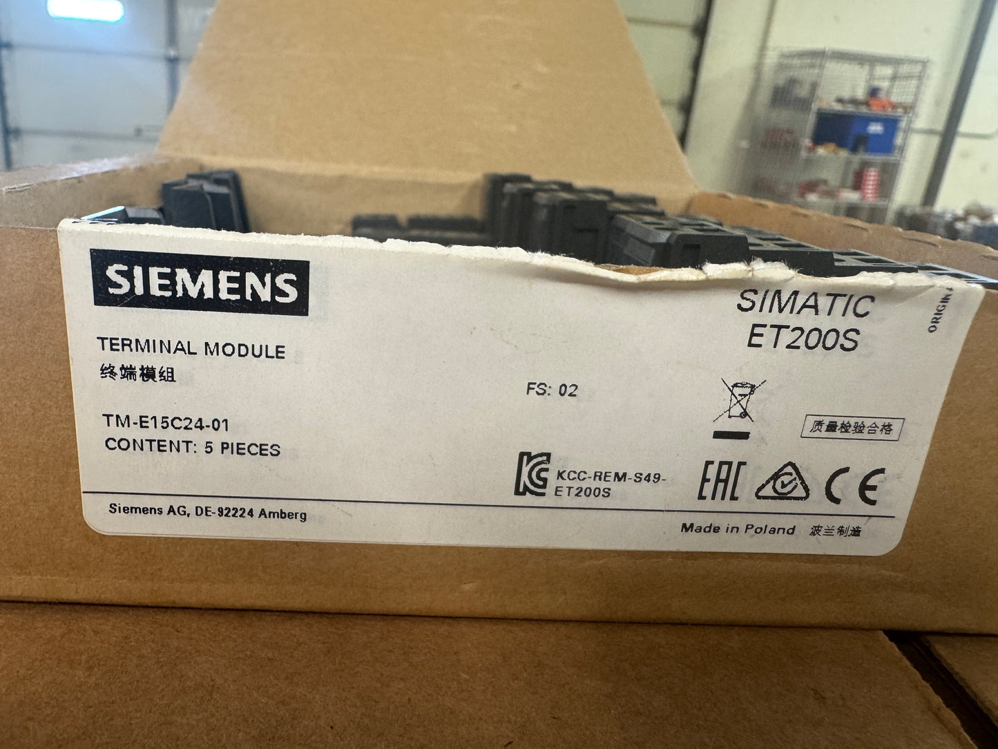 Siemens 6ES7 193-4CB30-0AA0 Terminal Module 24 VDC Open Box Unused