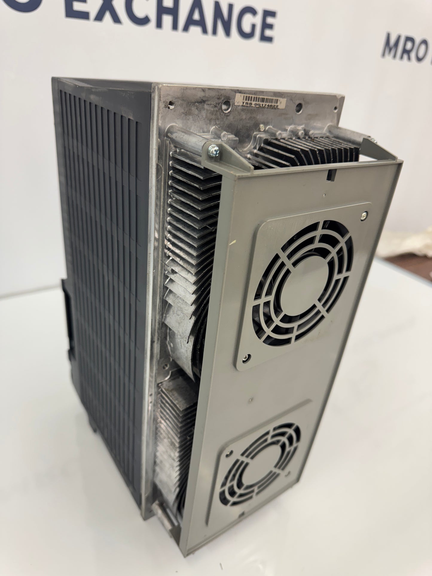 Mitsubishi MDS-DH-CV-370 380 to 440V AC, 3 Phase Power Supply Unit