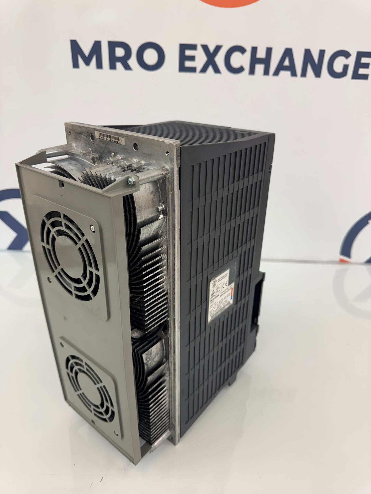 Mitsubishi MDS-DH-CV-370 380 to 440V AC, 3 Phase Power Supply Unit
