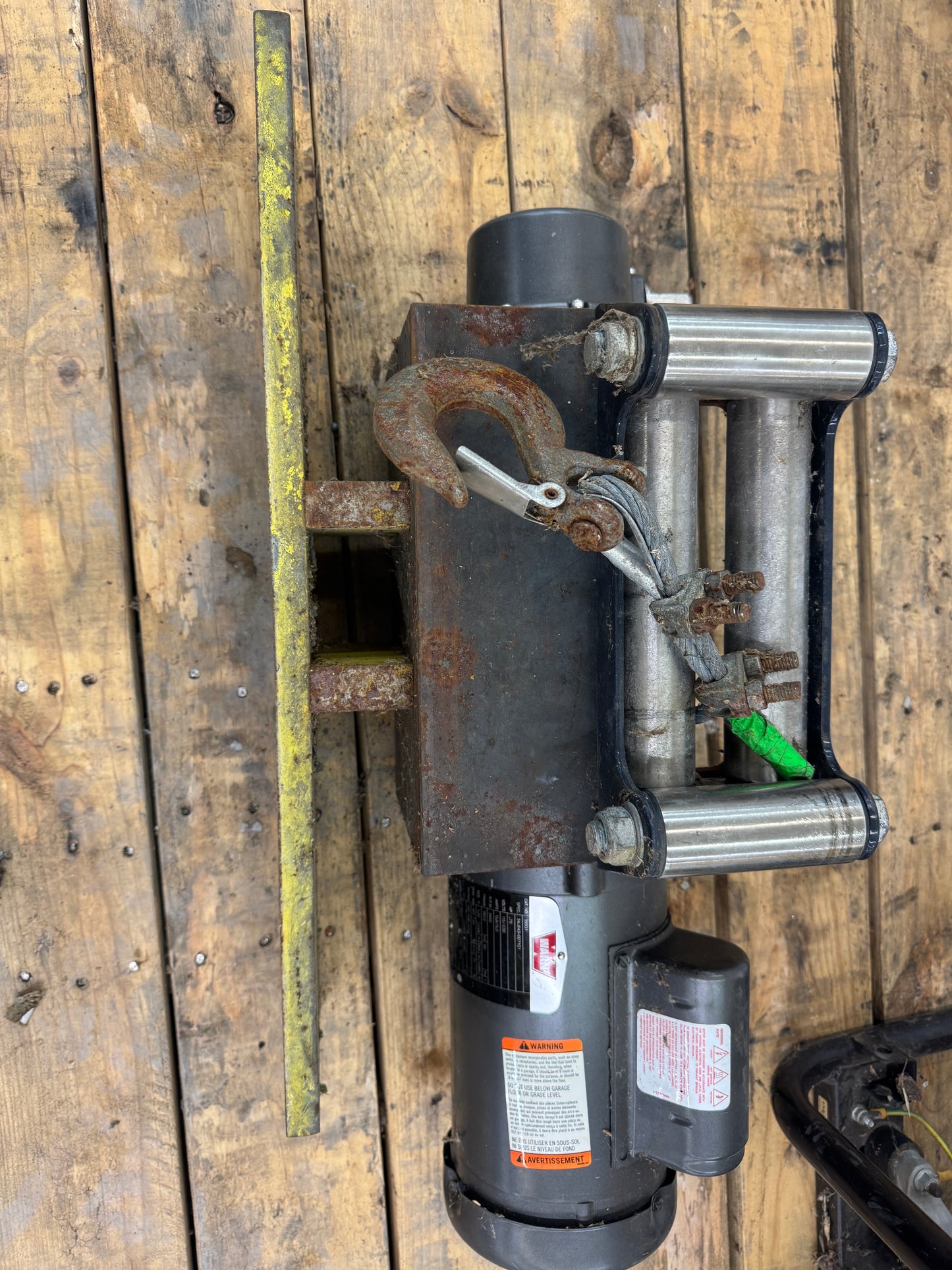 WARN Industries 93000 (3000 ACI) 3,000 Lb 0.75 HP Electric 115/230V Industrial Winch