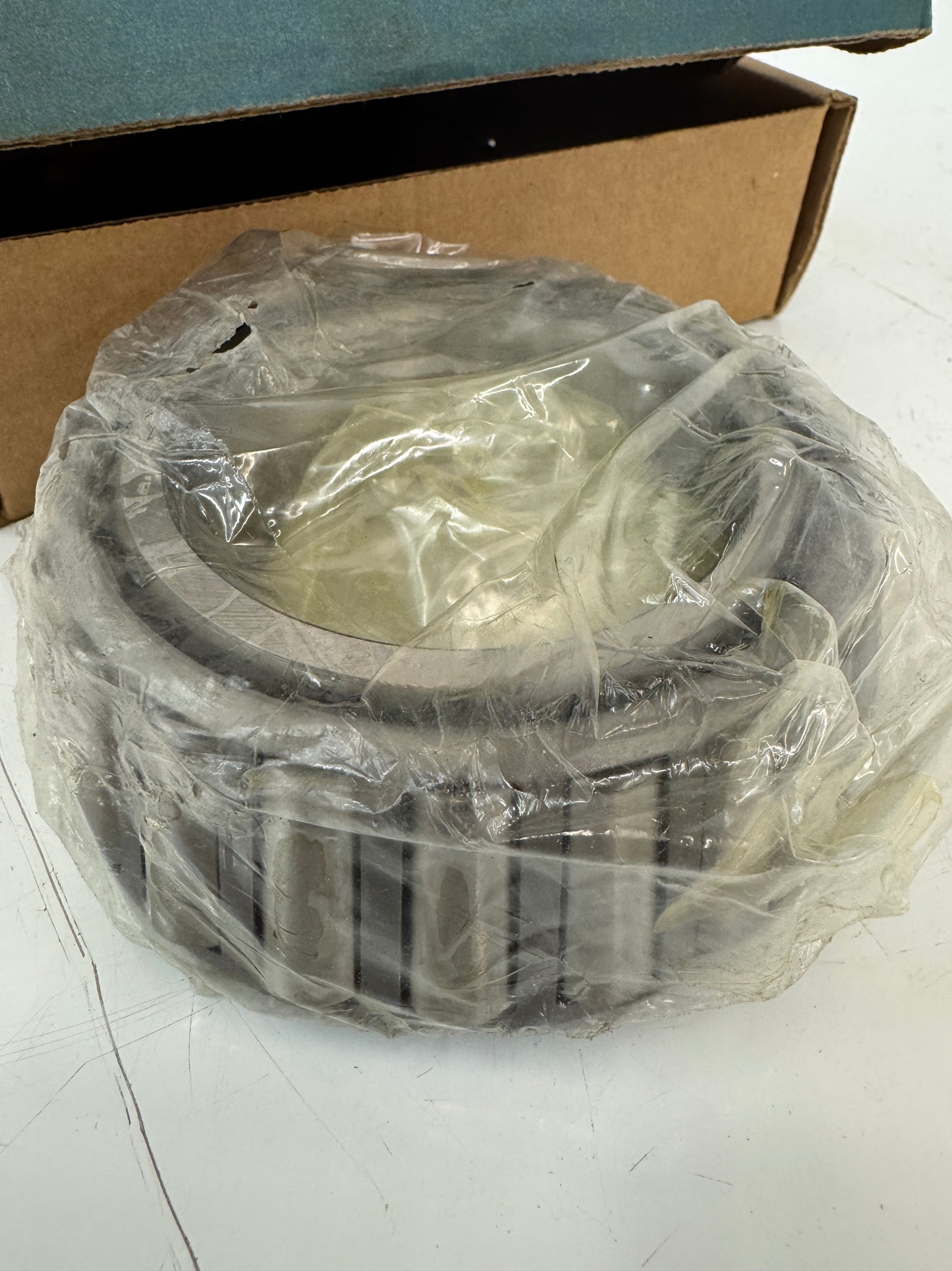 Koyo 5760 Tapered Roller Bearing, 76.2mm ID x 135.76mm OD x 46.04mm Width - New m00162