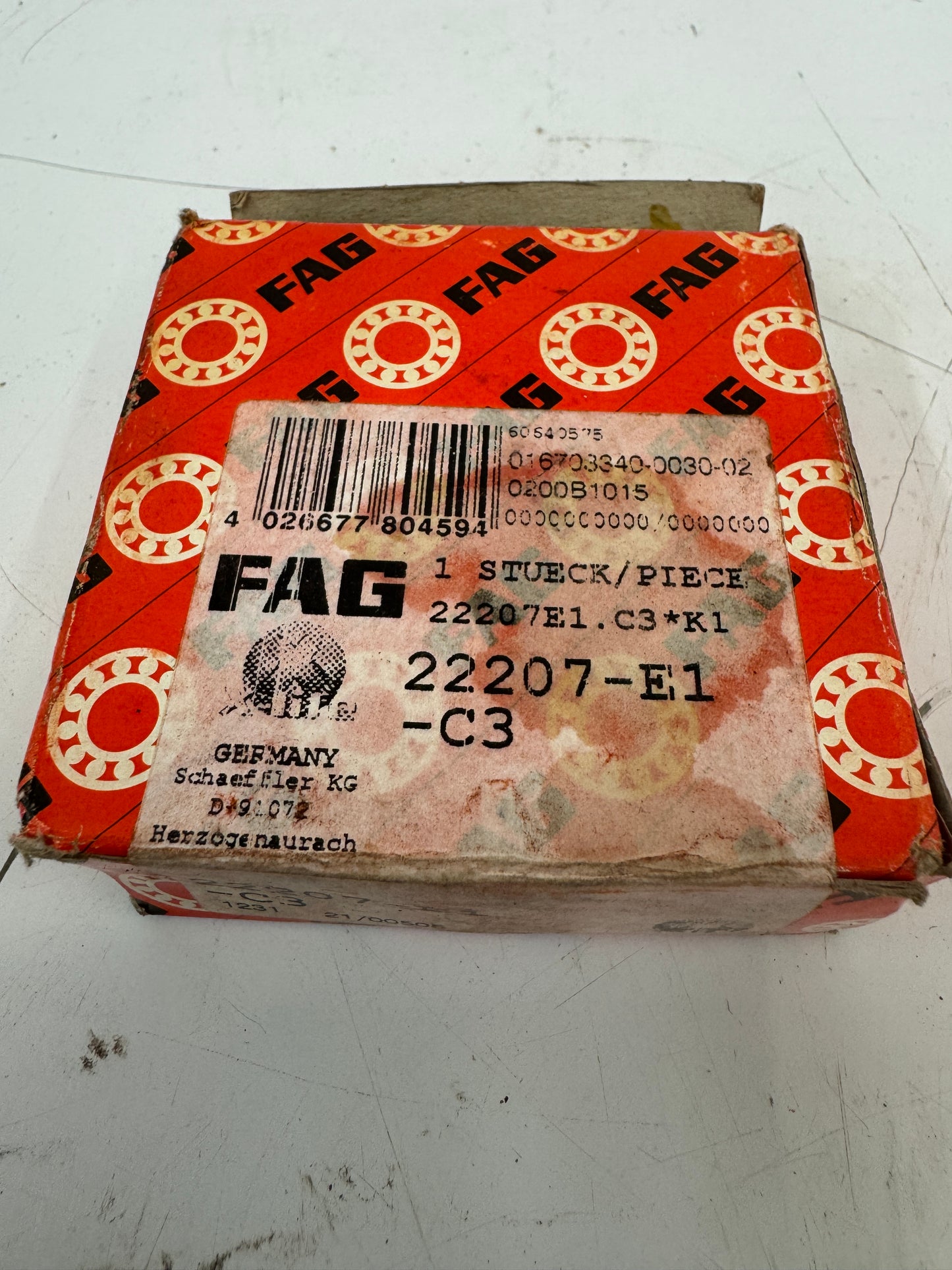 FAG 22207-E1-C3 Spherical Roller Bearing – 35mm ID x 72mm OD x 23mm Width – New m00174