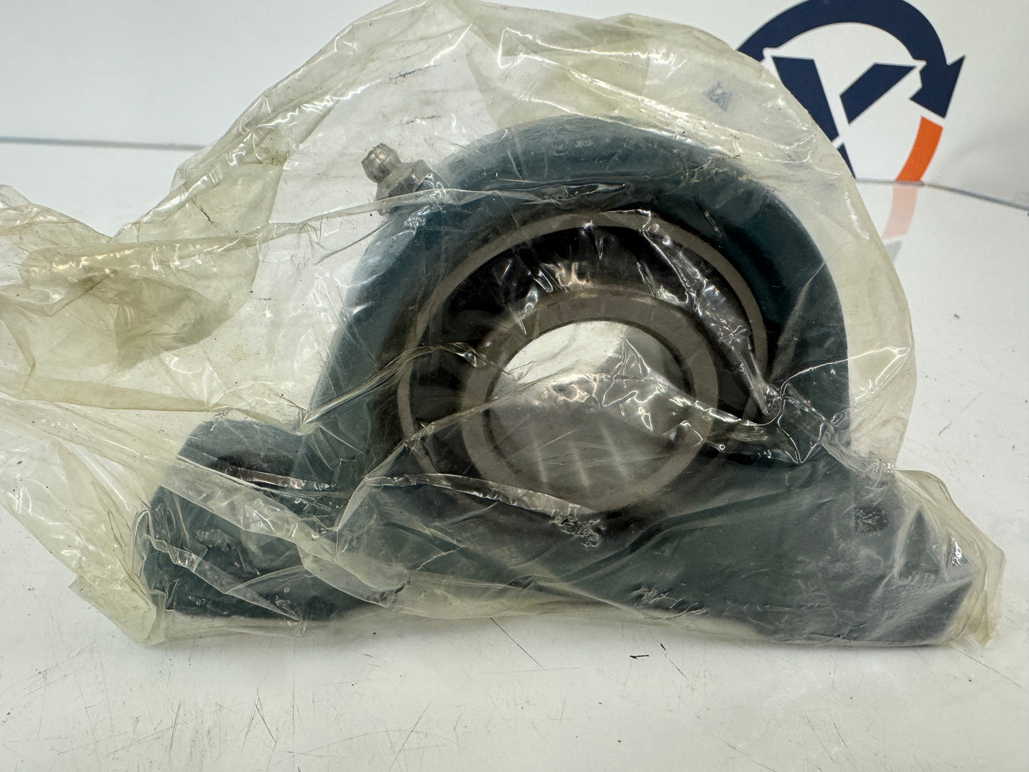 AMI Bearings UCP207-22 Pillow Block Bearing, 1-3/8 in Bore (35mm), 22 Series – New m00181