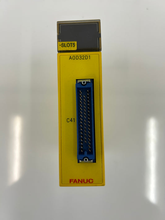 FANUC A03B-0819-C156 (AOD32D1) 12/24V DC I/O Output Module