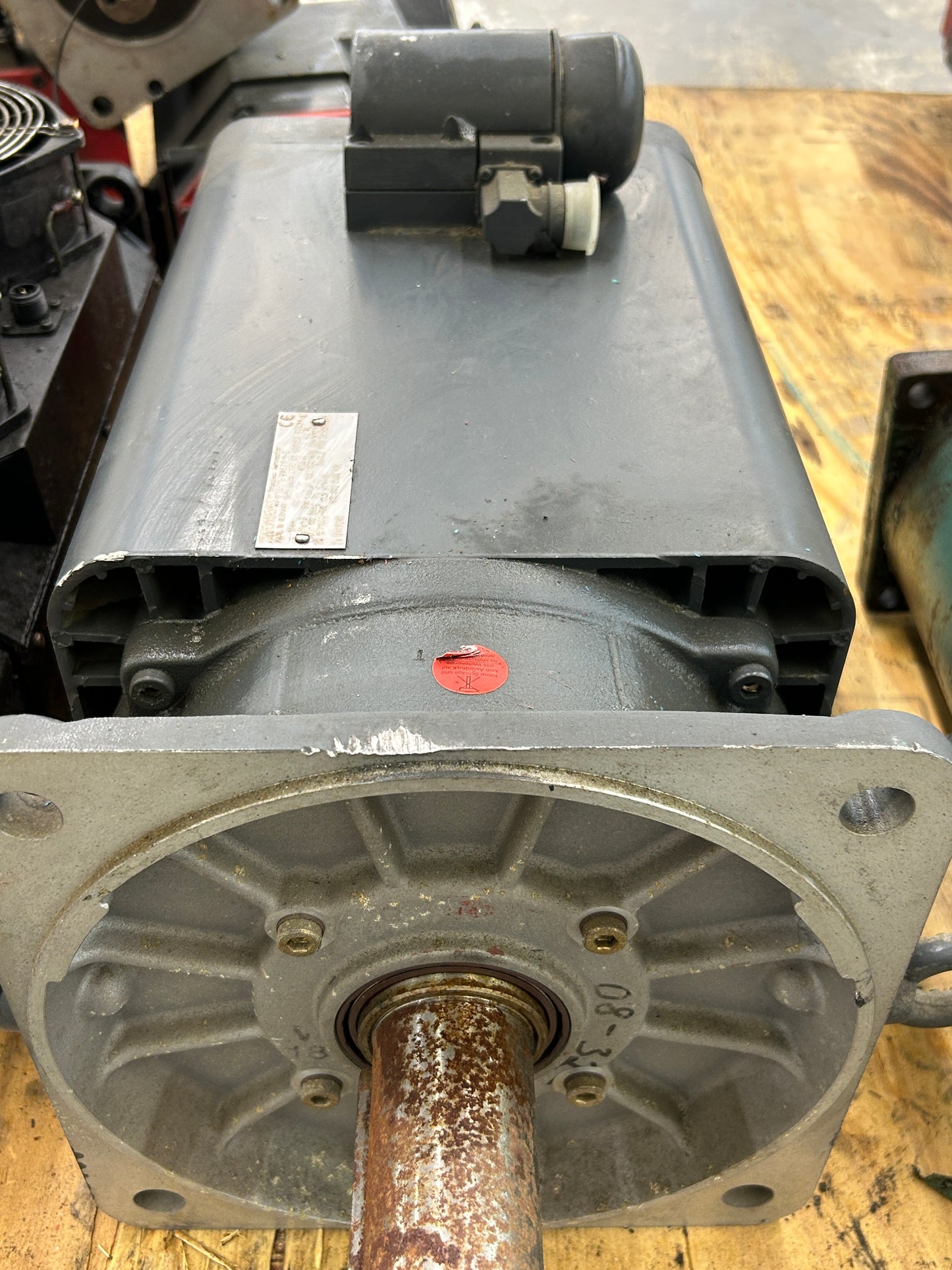 Siemens 1FT5132-0AF71-1-Z AC Brushless Servo Motor Variable 3000 RPM