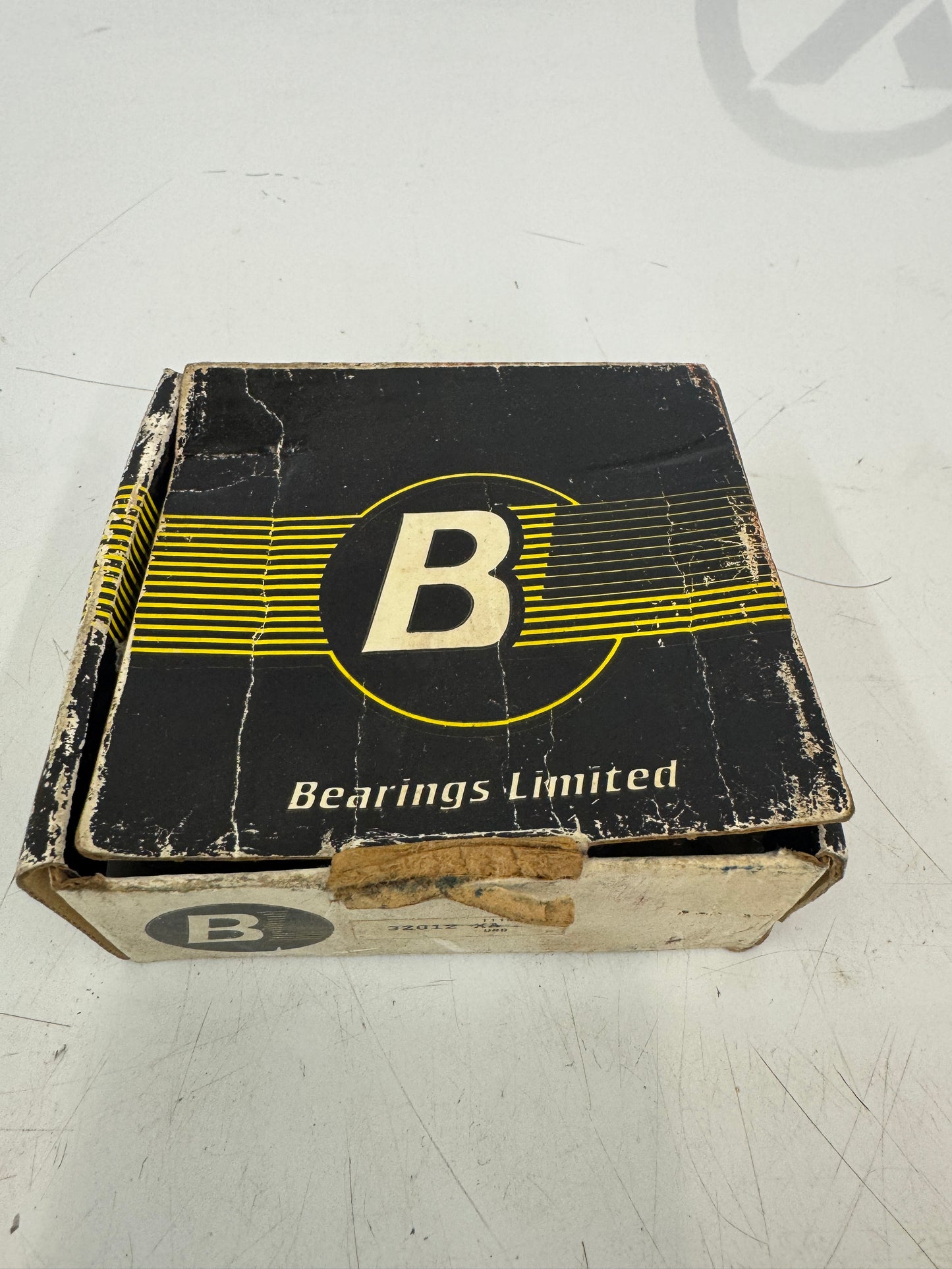 URB 32012 XA Tapered Roller Bearing – 60mm ID x 95mm OD x 23mm Width – New