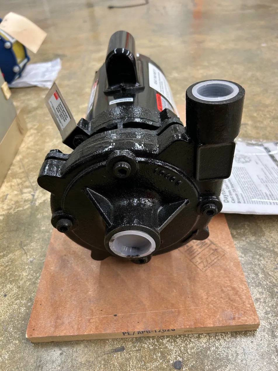 Dayton Centrifugal Pump 2ZXL7 1-1/4 in NPT Inlet, 1 in NPT Discharge 82 ft Max Head