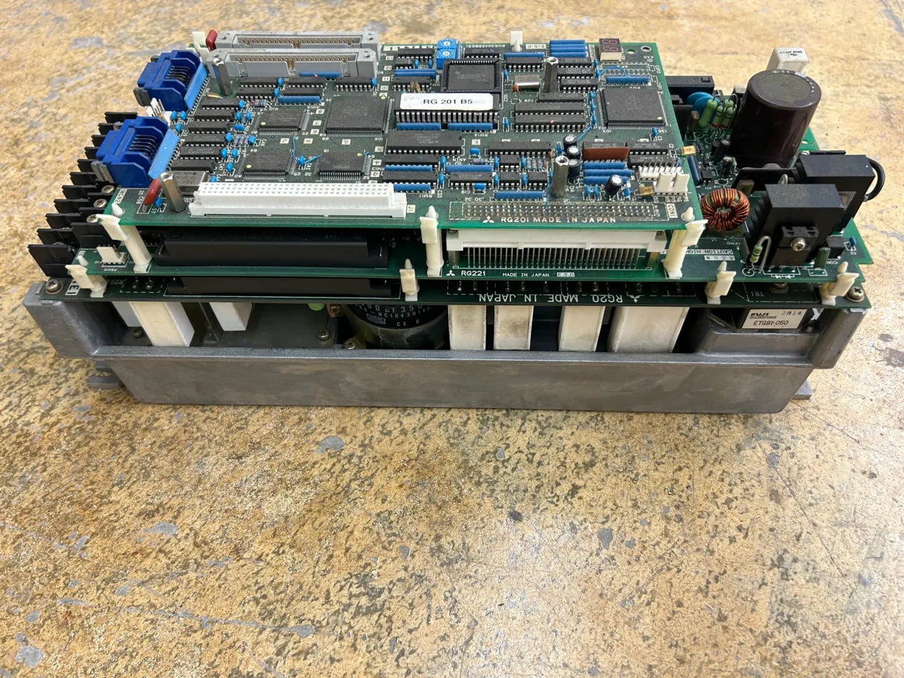 Mitsubishi Electric Dual Axis Servo Amplifier MR-S12 / RG201 B5
