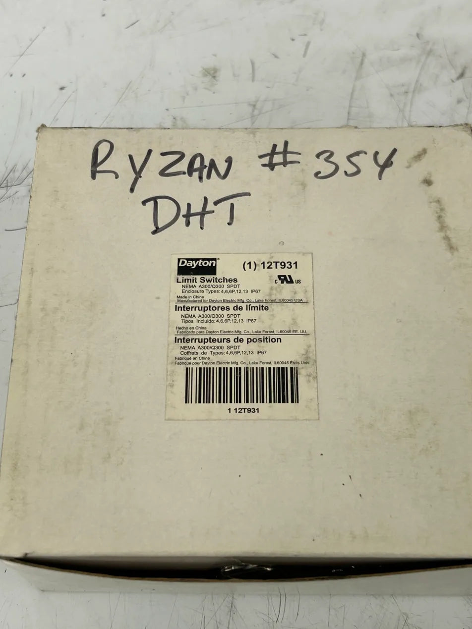 Dayton Limit Switch 12T931 Plunger, Top Actuator, SPDT, 10A @ 300V AC, IP67, NEMA 4/6/6P/12/13