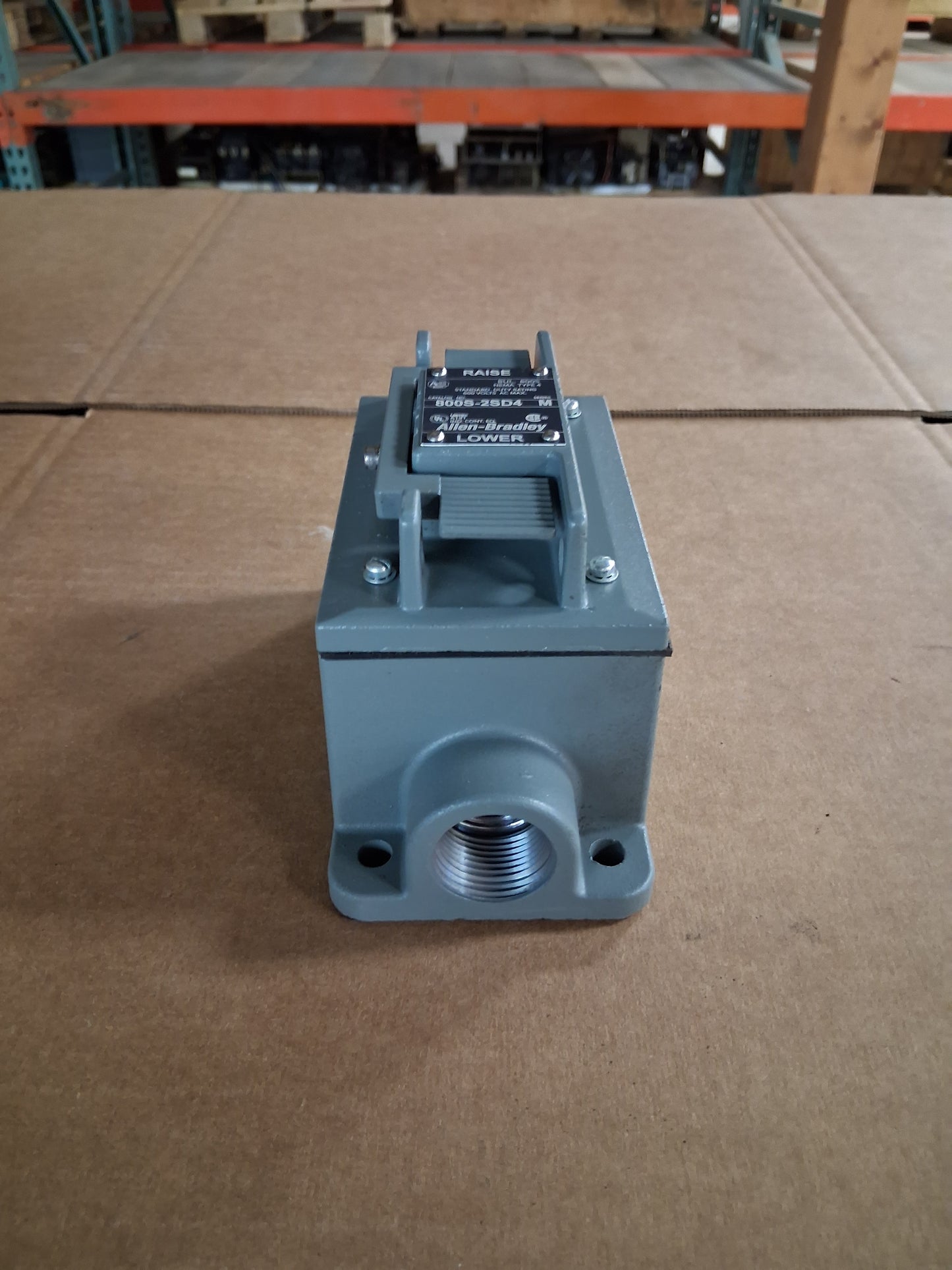 Allen-Bradley Push Button Station 800S-2SD4 Series M 600V AC