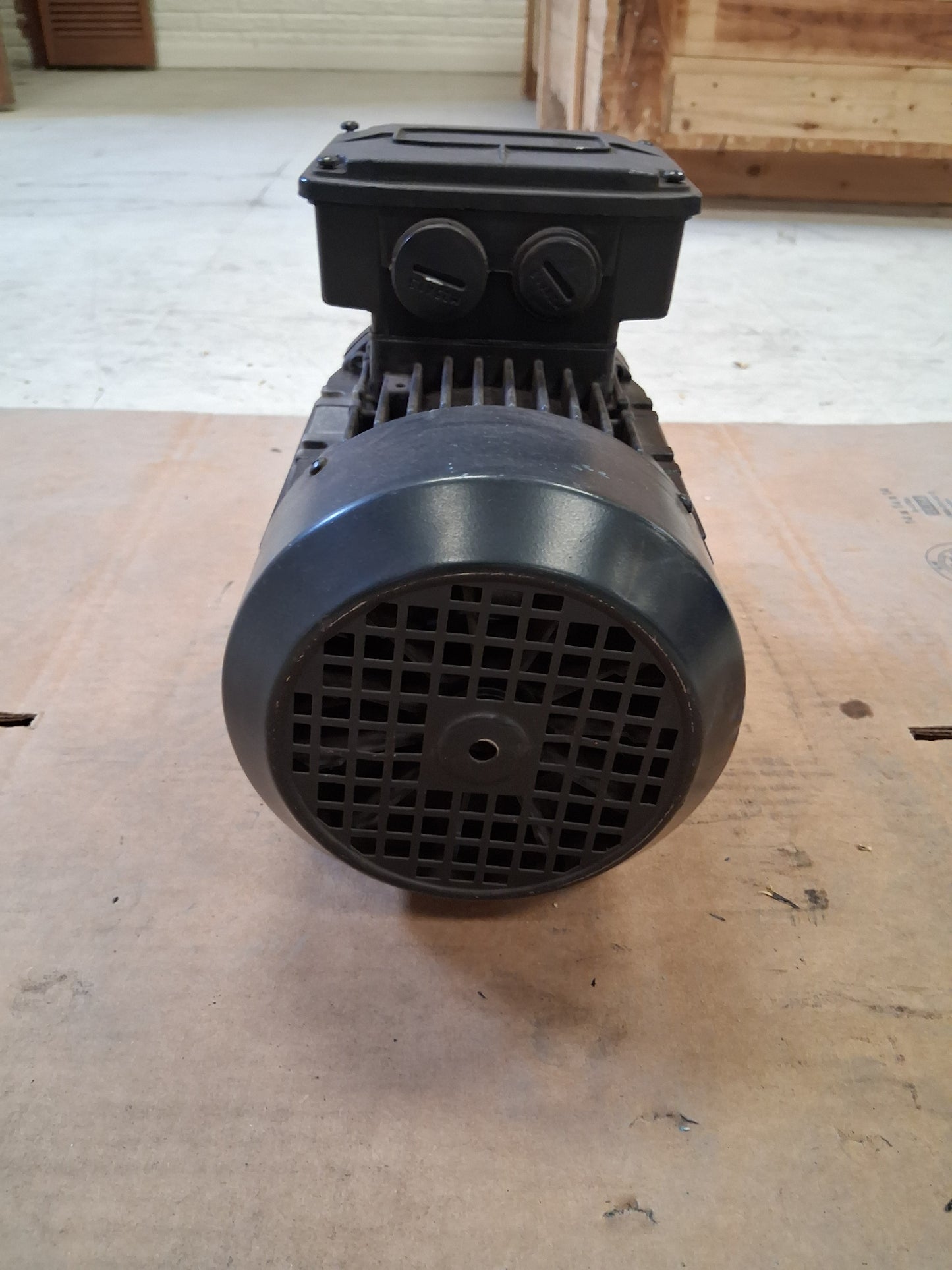 Baldor Reliance IEC Three Phase AC Motor MM5600 - 2 HP 3600 RPM