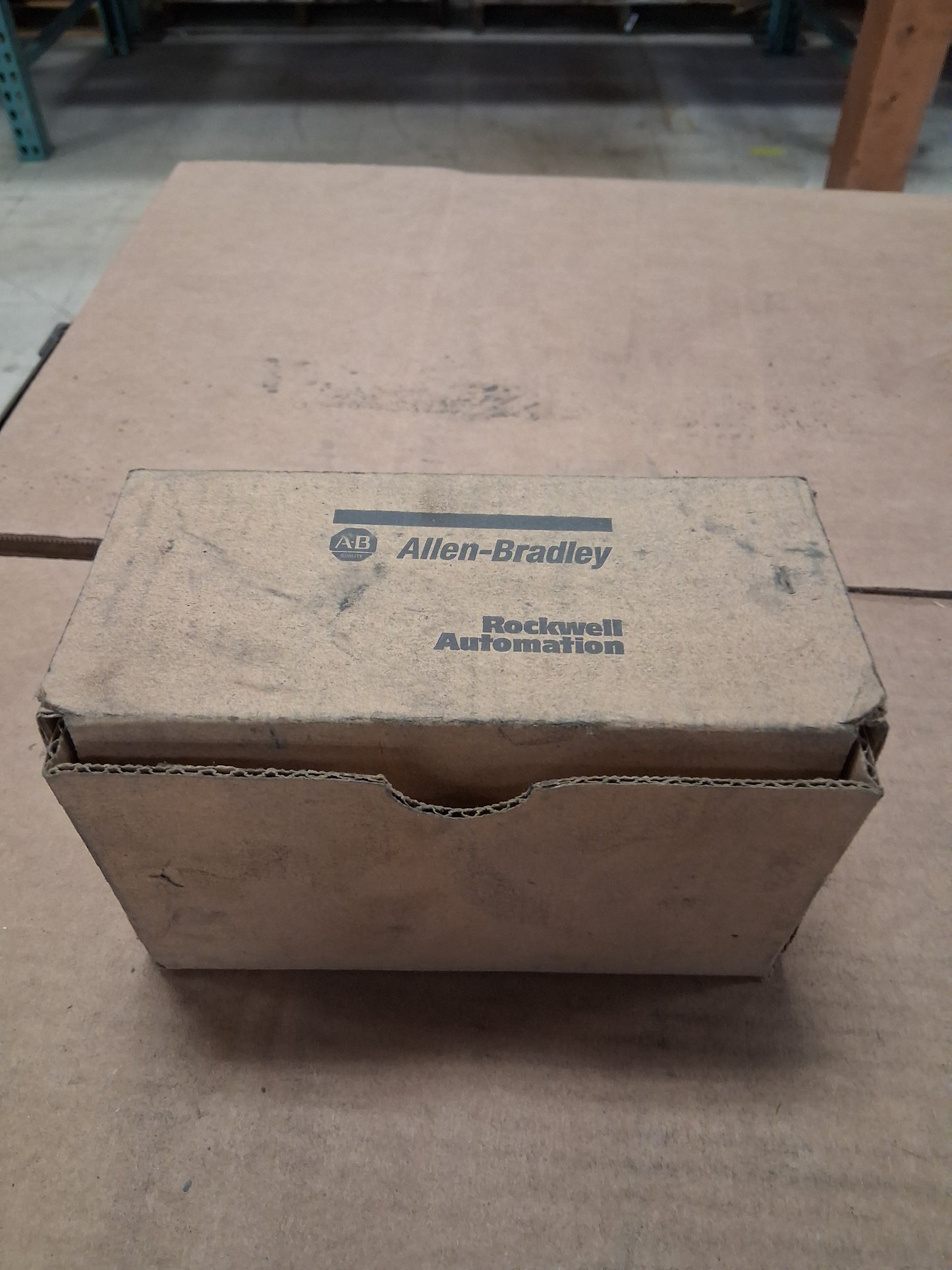 Allen-Bradley Heavy Duty Push Button Enclosure Cover 800H-NP15 240V