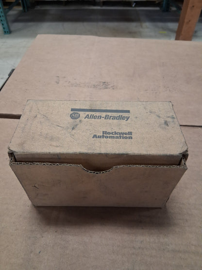 Allen-Bradley Heavy Duty Push Button Enclosure Cover 800H-NP15 240V
