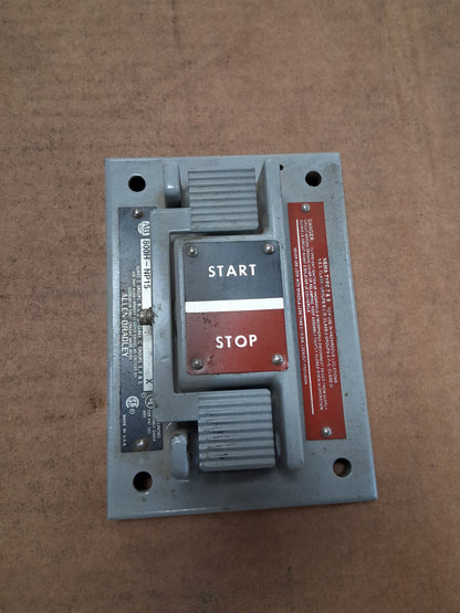 Allen-Bradley Heavy Duty Push Button Enclosure Cover 800H-NP15 240V