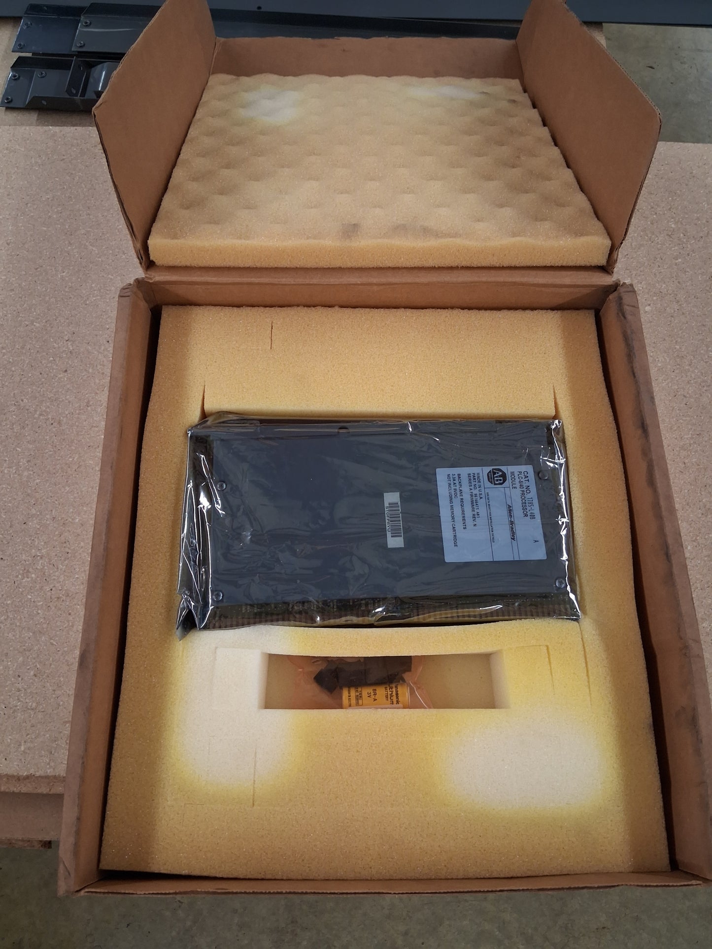 Allen-Bradley 1785-L40B PLC Processor Module 5 VDC