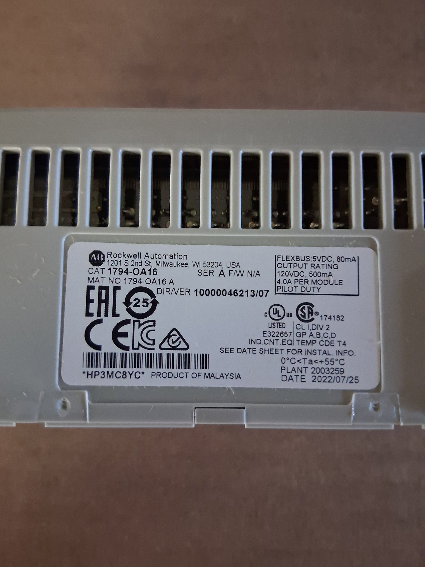 Allen-Bradley FLEX I/O 16 Point Digital Output Module 1794-OA16 Series A 120V AC
