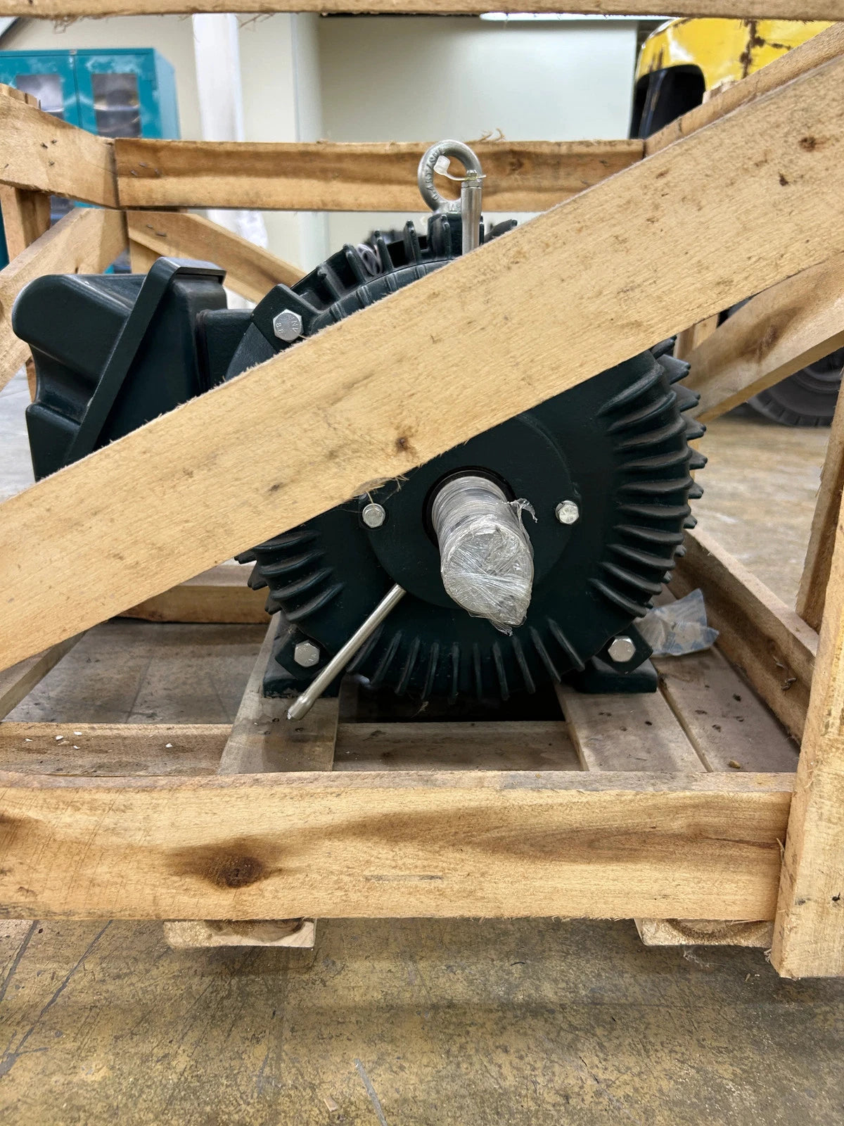 Toshiba AC Motor 0203SDS R17A-P - 20 HP 1800 RPM